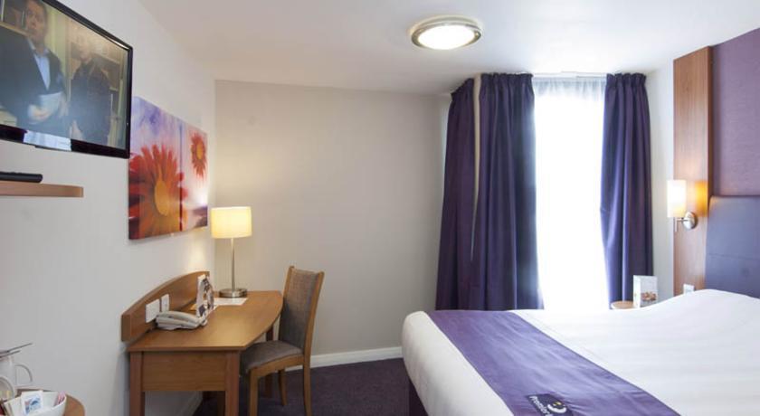 Premier Inn Stevenage Central Ruang foto