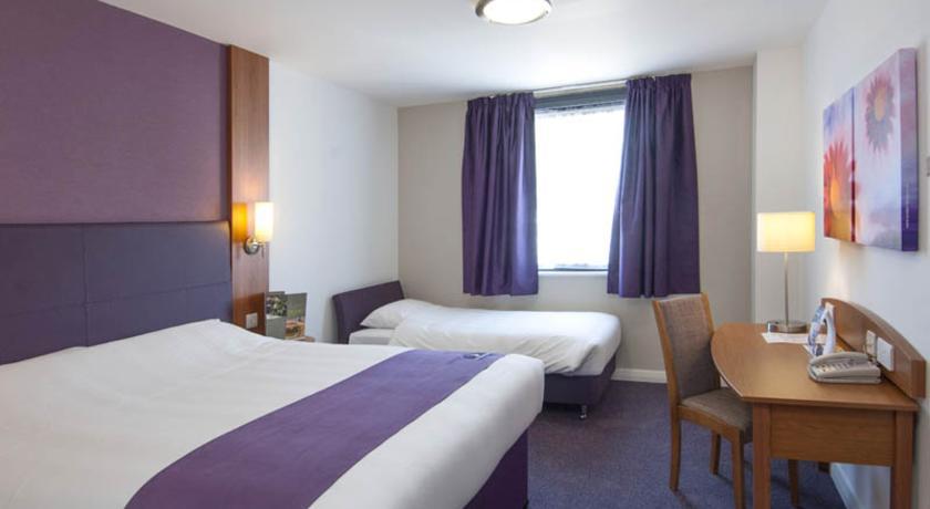 Premier Inn Stevenage Central Ruang foto